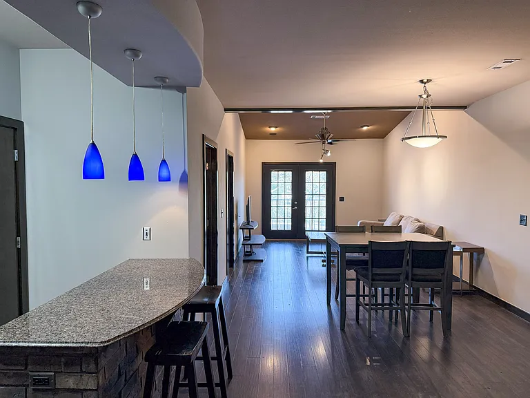 111 SE 22nd St #23 — Photo 9