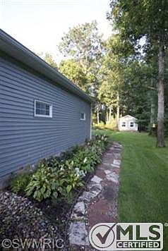 3rd image of 6577 Black Hawk Ln