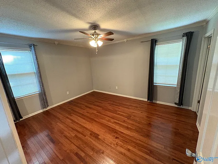125 Meadow Dr — Photo 8
