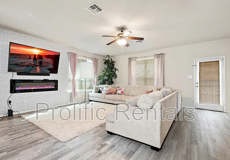 6800 Mustang Creek Rd — Photo 13