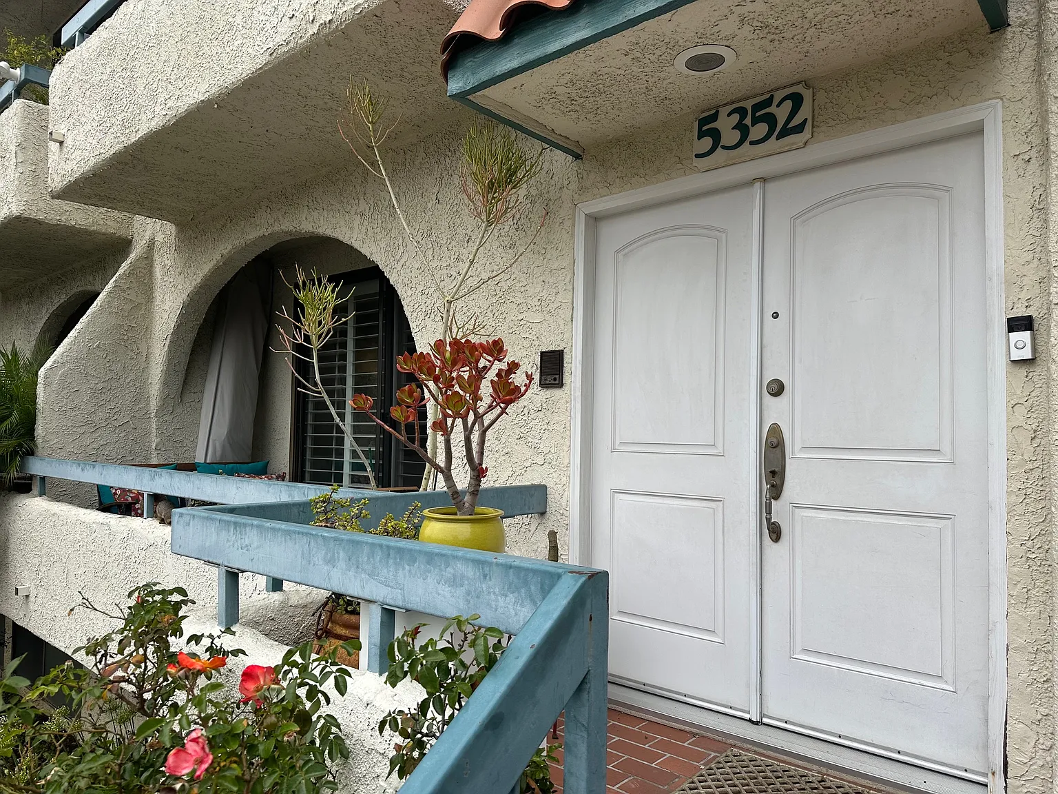 4 bed, 2850 sqft, $4,750 — Photo 1