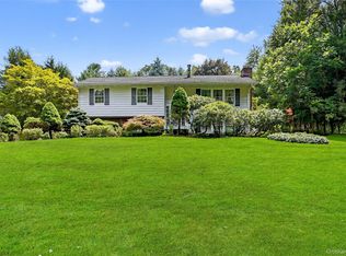 14 Arden Dr, Amawalk, NY 10501