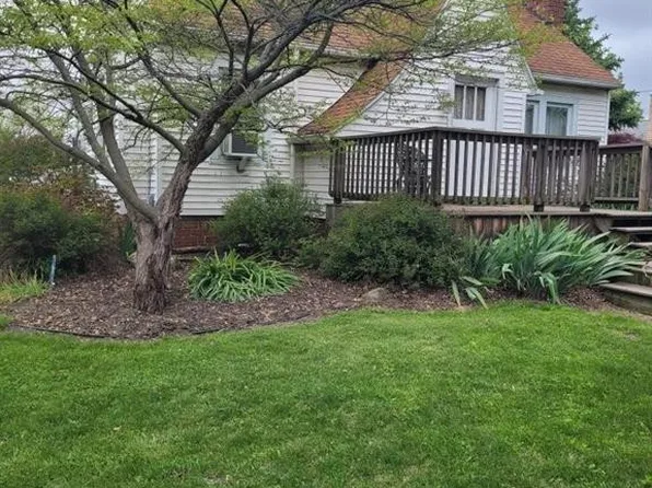 2412 Tiffin Rd, Fremont, OH 43420