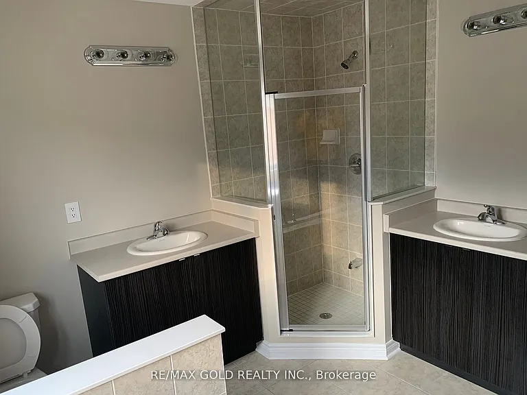 140 Finegan Cir — Photo 11