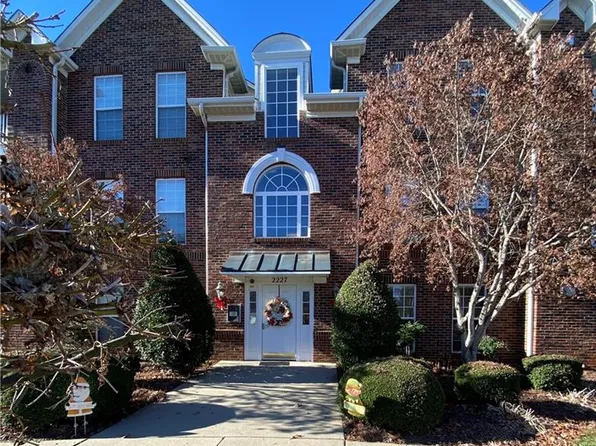 2227 Delaney Dr, Burlington, NC 27215