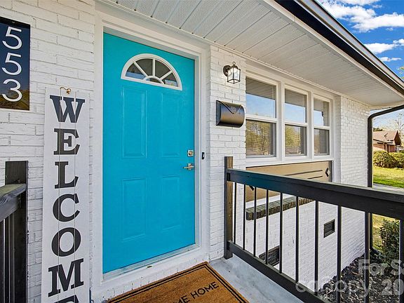 4th image of 553 Derrydowne Dr