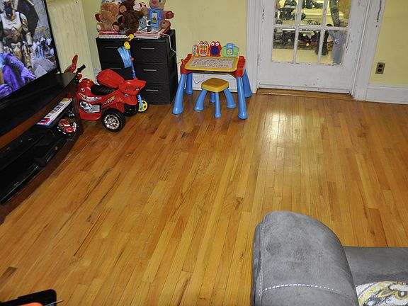 2nd image of 8827 202nd St