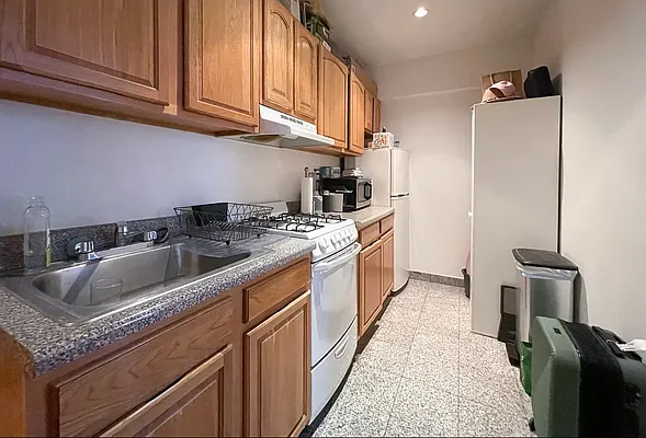 Rented by Nolita Group | media 12