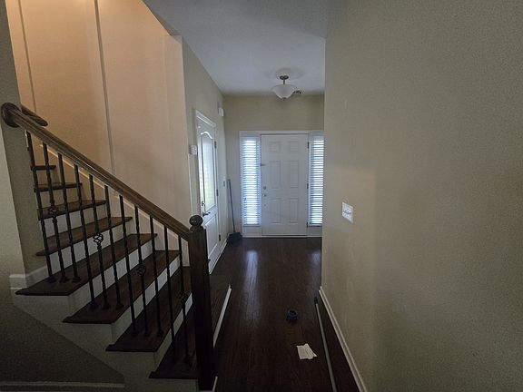 4th image of 173 Blackpool Dr