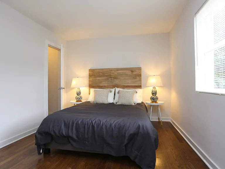 1073 Hollywood Rd NW — Photo 7
