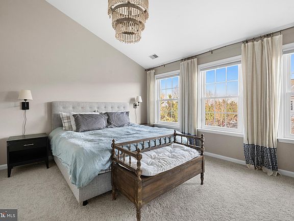 5th image of 22511 Maison Carree Sq