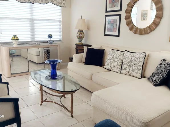 2067 Ainslie #D, Boca Raton, FL 33434