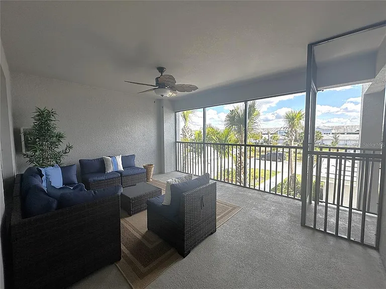 14221 Heritage Landing Blvd #2024 — Photo 4