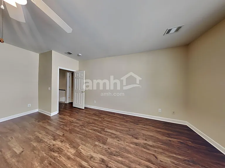 1725 Woodland Pointe Dr — Photo 21