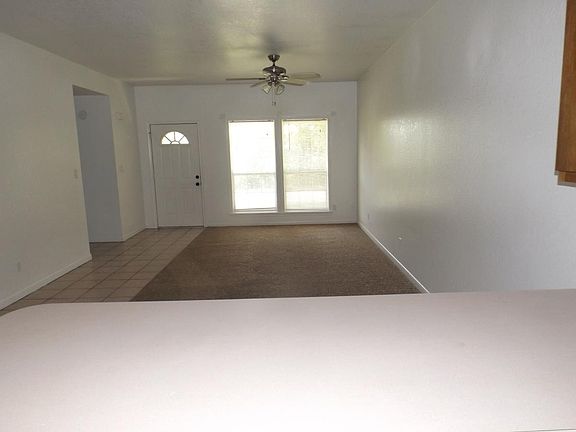 2nd image of 916 Andrews St