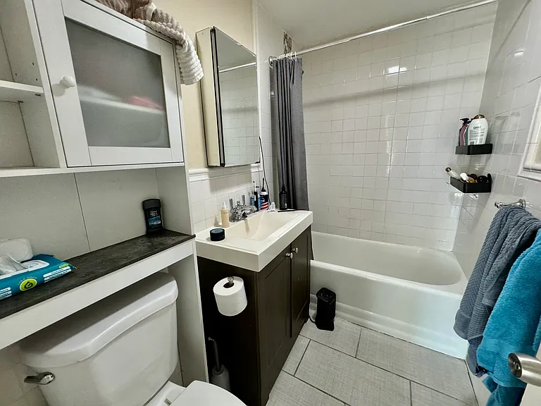 4907 Washington St #3R — Photo 15