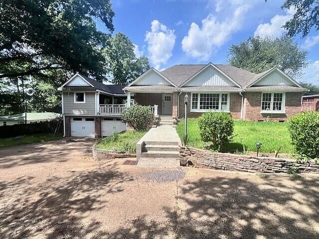 1st image of 306 S Robbins St
