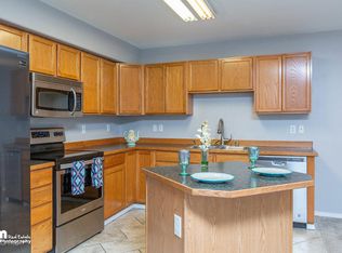 7436 Meadow St #7C, Anchorage, AK 99507