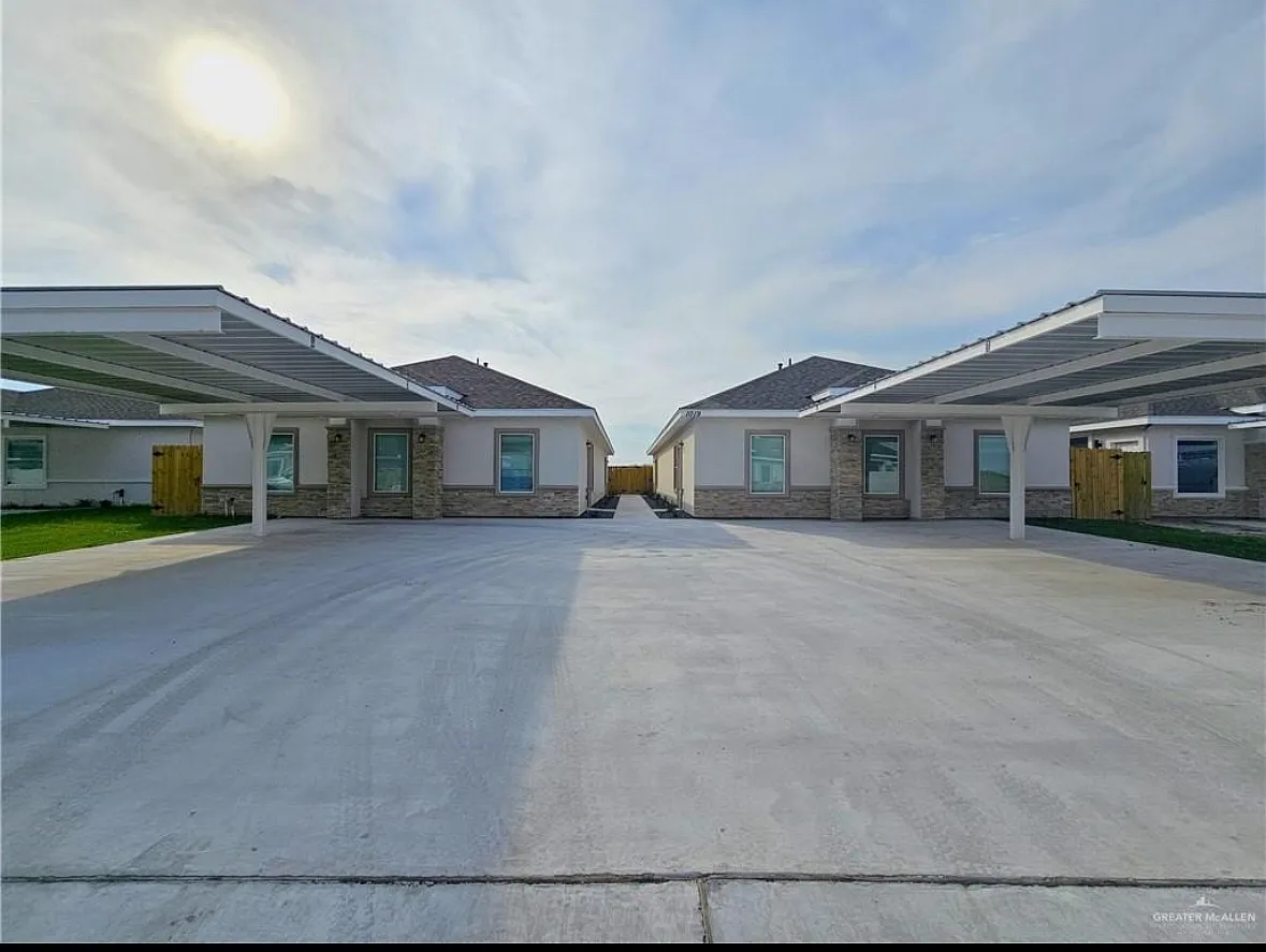 3 bed, 1050 sqft, $1,075 — Photo 1