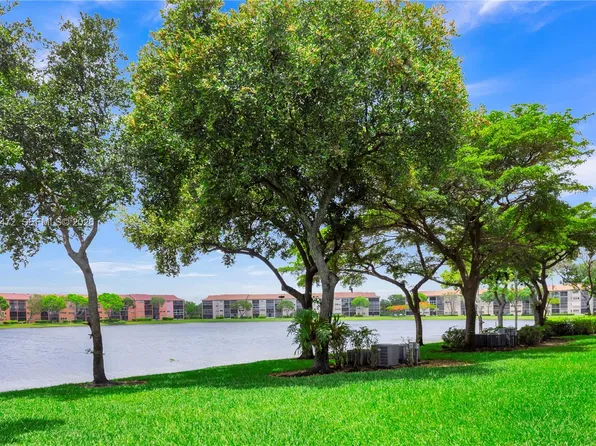 750 SW 138th Ave APT 202F, Pembroke Pines, FL 33027