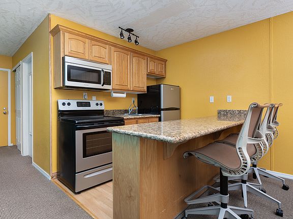5th image of 145 NW Inlet Ave #312