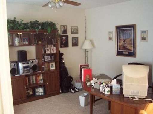 4th image of 2310 FAIRHILL DR