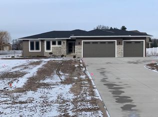 3857 E Letts Rd, Midland, MI 48642