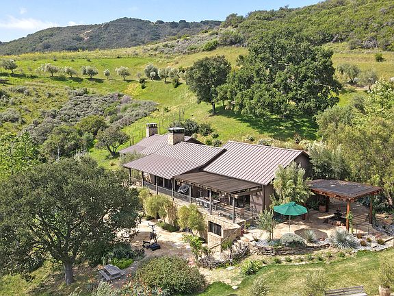 2nd image of 132 Hollister Ranch Rd