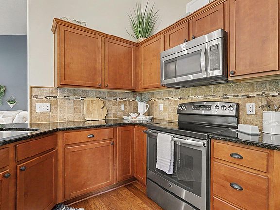 5th image of 1921 Sweetfern Way