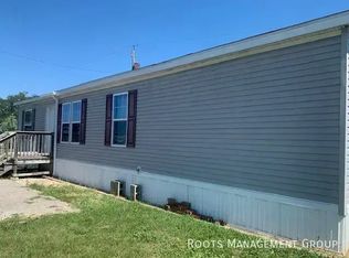 9 Melissa Dr #M9, Bloomington, IL 61704