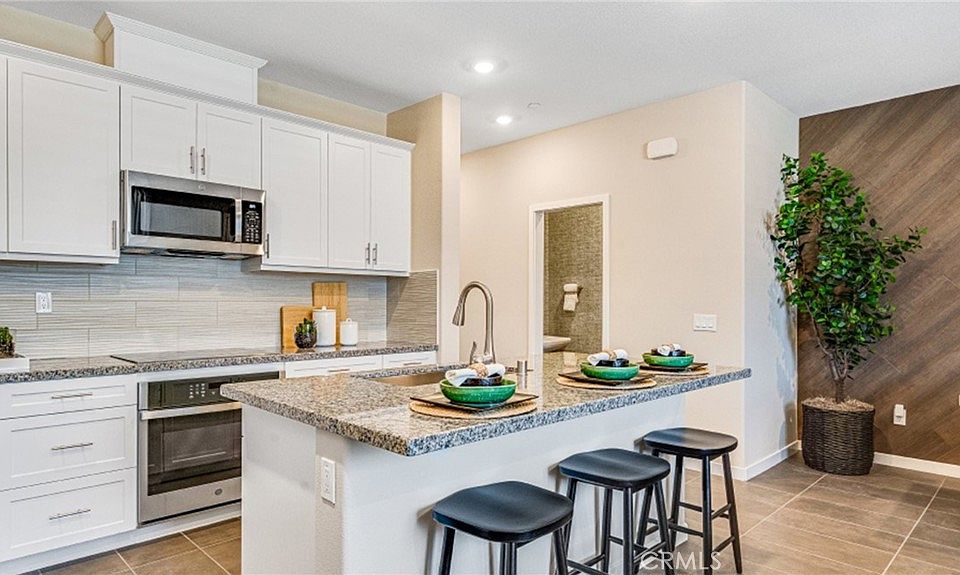 1st image of 4315 S Grasly Paseo