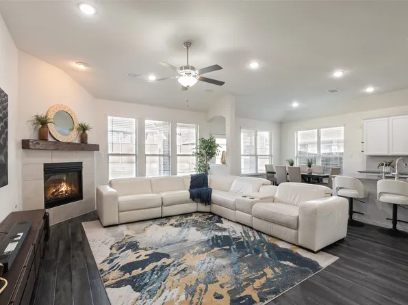 1413 Lake Grove Dr, Little Elm, TX 75068