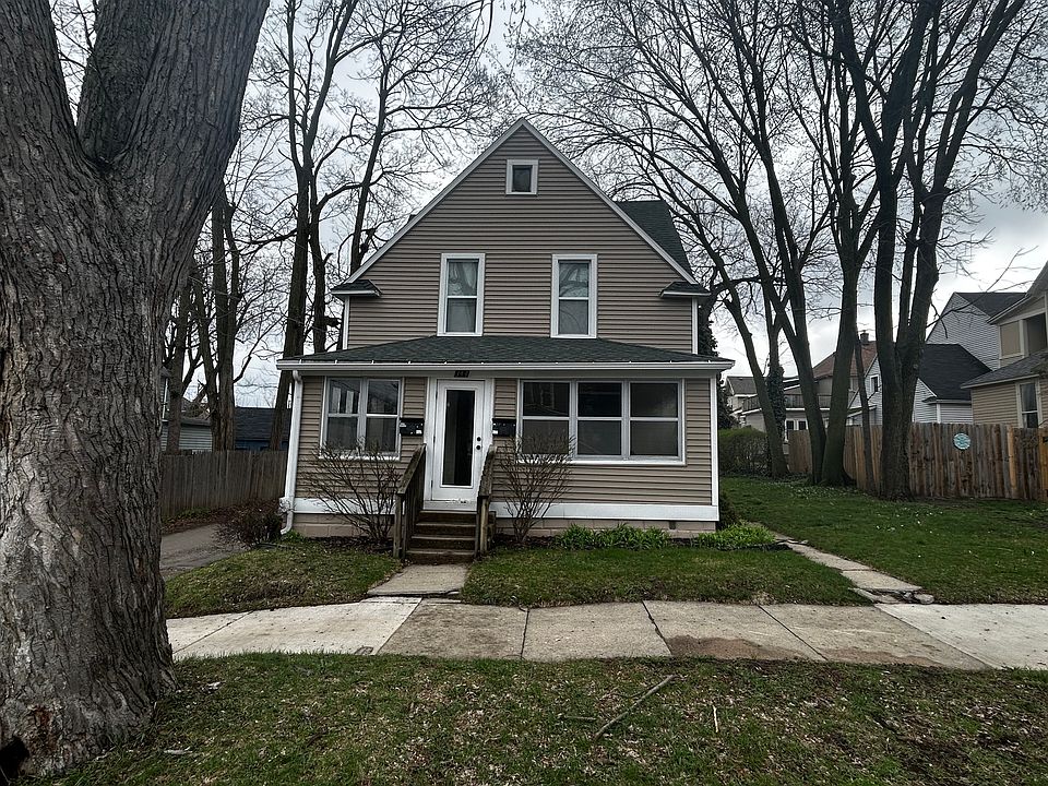 1st image of 344 Houseman Ave NE #2
