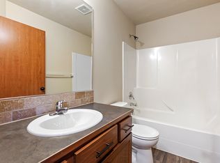 212-212 N Manifold Ln, Greenacres, WA 99016