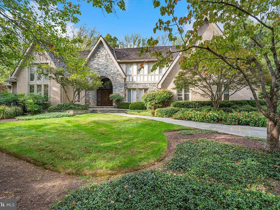 1st image of 8917 Harvest Square Ct