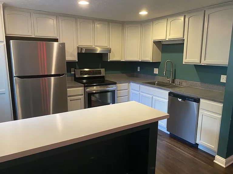2878 Mossy Brink Ct — Photo 8