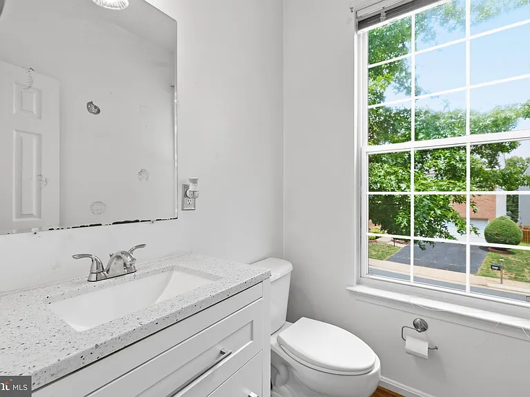 2917 Markhams Grant Dr — Photo 29