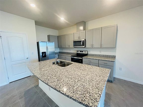 5th image of 1371 Isleta Loop