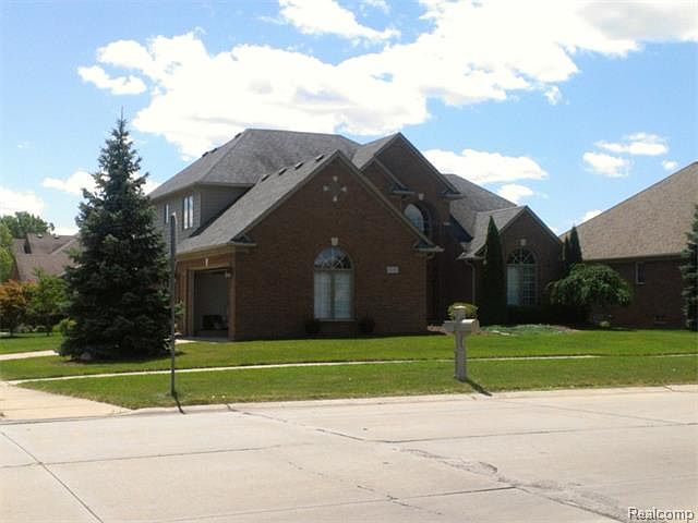 1st image of 17134 Country Club Dr