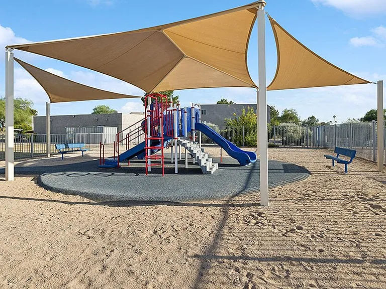 Tanque Verde Apartments — Photo 40