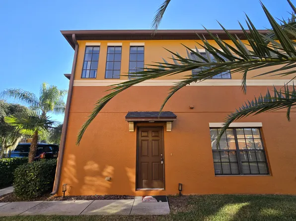 1045 Blackwater Dr, Zephyrhills, FL 33543