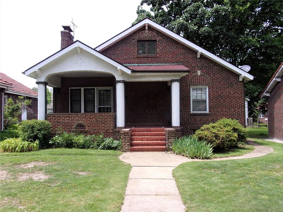 1st image of 329 Tower Grove Dr