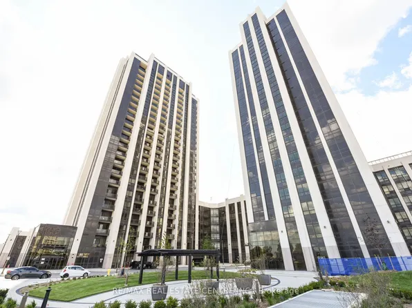 9075 Jane St #508, Vaughan, ON L4K 4L8