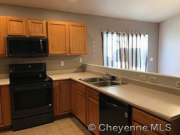 5th image of 1702 Jazz Dr