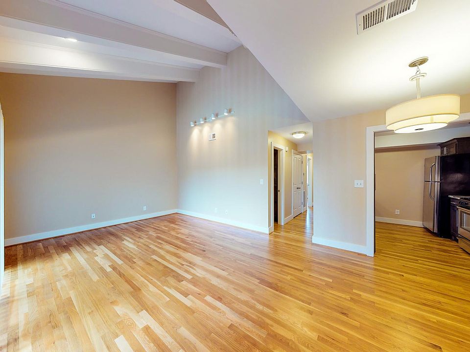 1st image of 4060 McGee St APT 6
