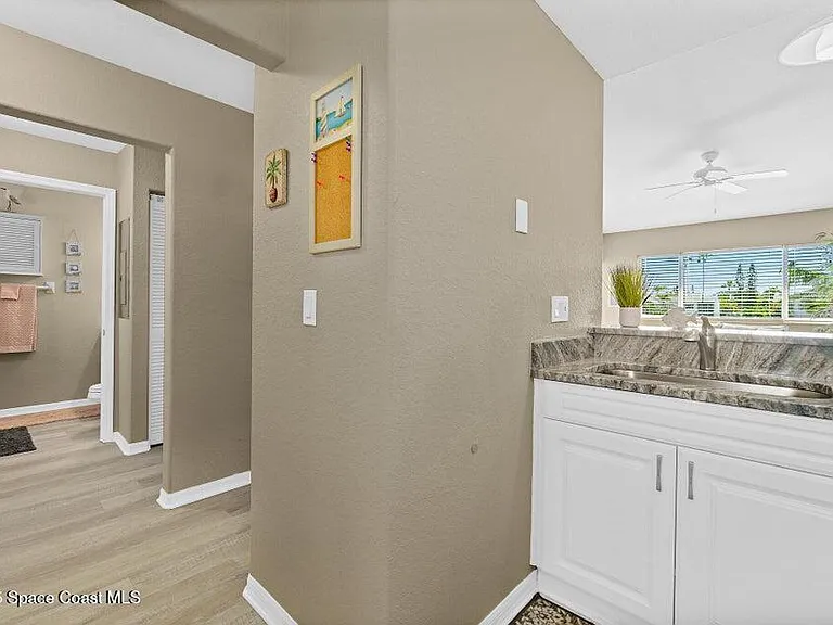 347 Ocean Park Ln — Photo 9