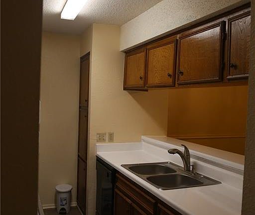5th image of 10616 Mellow Mdws APT 36D