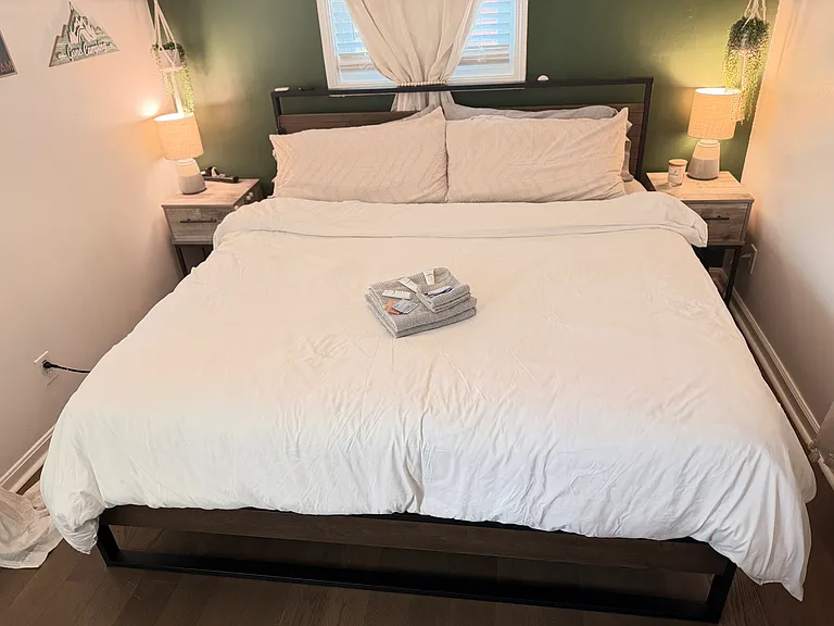 Vanguard Cir SW — Photo 49