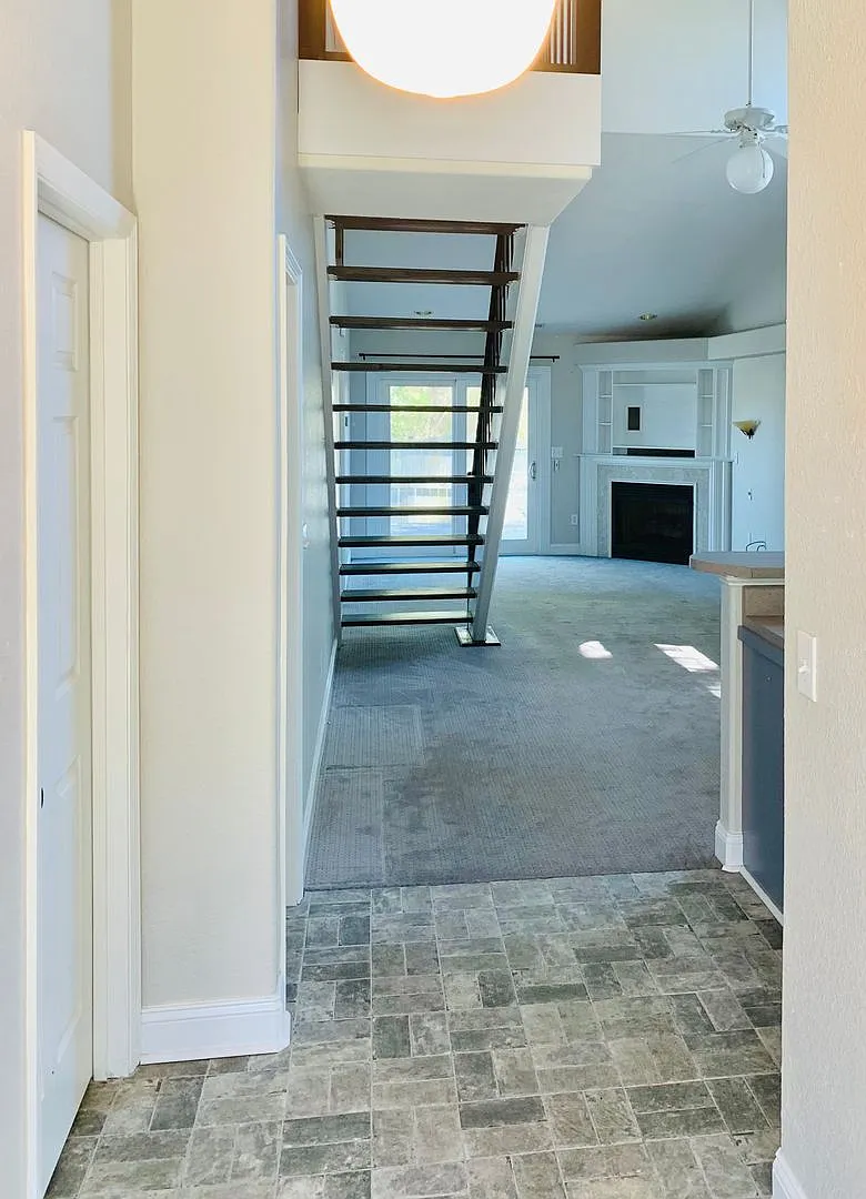 3bdrm/2ba + Single Family Home Heart of New Bern! Fenced Yard! — Photo 3