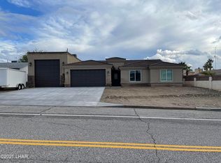 2444 Rainbow Ave N, Lake Havasu City, AZ 86403